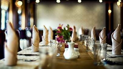 رستوران هتل بین الحرمین شیراز رستوران هتل بین الحرمین شیراز